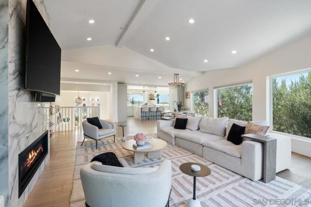 3360 Mount Laurence, San Diego CA: https://media.crmls.org/mediaz/3d33254c-5a0d-45af-a366-c66448598f63.jpg