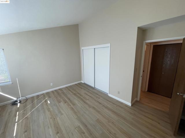 3901 Clayton Rd, Concord CA: https://media.crmls.org/mediaz/3d33404b-cf91-4c94-a679-d0cf2ff76fd1.jpg