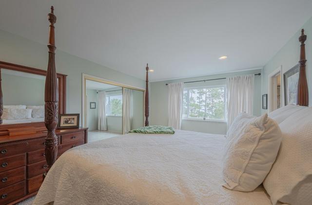 24 Pinehill Way, Monterey CA: https://media.crmls.org/mediaz/3d335ec1-b5da-405e-b64c-86a4537c11c4.jpg