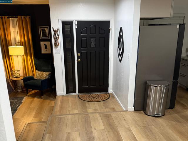 120 E Lake Drive, Antioch CA: https://media.crmls.org/mediaz/3d339f96-077c-49ce-9068-0e2a1ee2d0c3.jpg