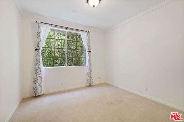1375 Kelton Avenue, Los Angeles CA: https://media.crmls.org/mediaz/3d33b7b3-1c41-4855-bb3b-74929aa9d294.jpg
