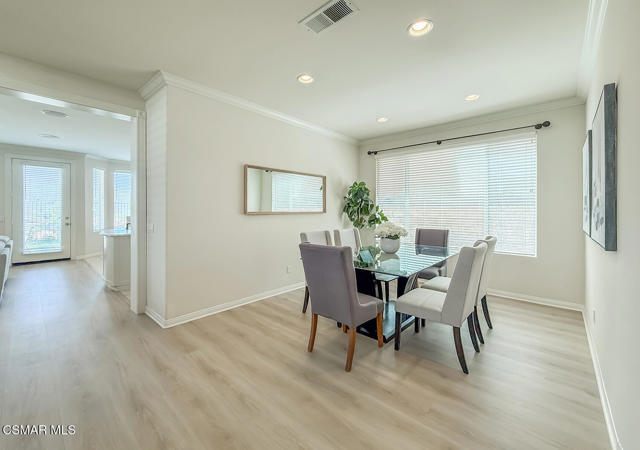 3030 Hollycrest Avenue, Thousand Oaks CA: https://media.crmls.org/mediaz/3d348f72-d37f-445b-9be0-7188f03560ca.jpg
