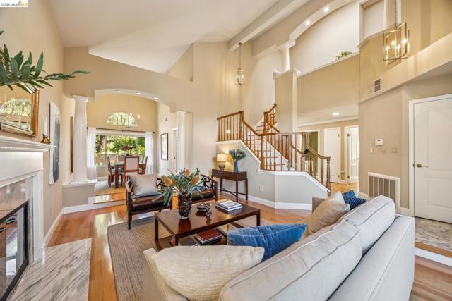 Image 10 of 55 For 5362 Saddleback Ct.