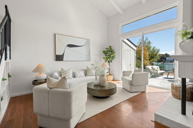 17 Spinnaker Place, Redwood City CA: https://media.crmls.org/mediaz/3d35443b-3fb8-4478-92c2-8ec580cd3ba5.jpg