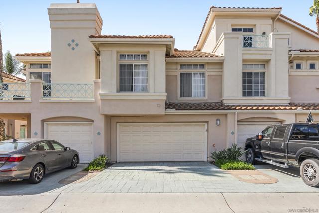 12630 Springbrook Dr, San Diego CA: https://media.crmls.org/mediaz/3d363962-2061-402b-b96f-d5fd134199e2.jpg