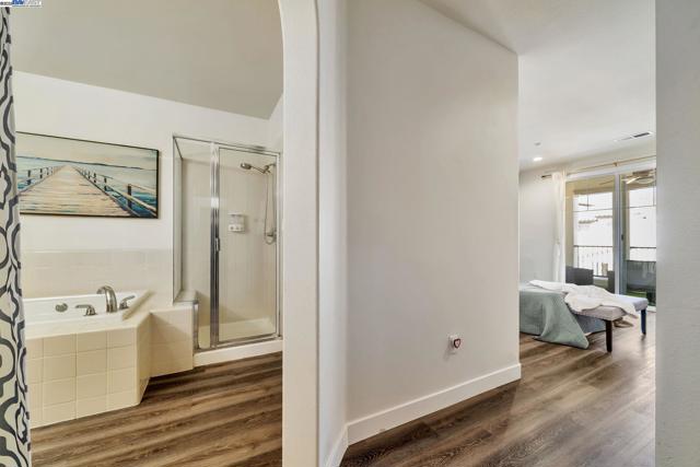 4222 Clarinbridge Cir, Dublin CA: https://media.crmls.org/mediaz/3d3665e5-a277-4c2b-823c-9075f10b8e38.jpg