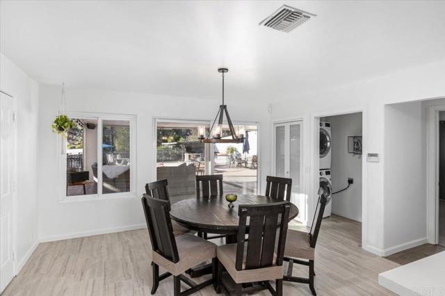 1971 Bernardo Avenue, Escondido CA: https://media.crmls.org/mediaz/3d366fee-c420-4851-8b79-ed058854f7f9.jpg
