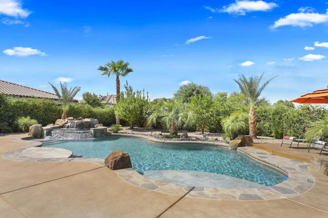 74102 Via Venezia, Palm Desert CA: https://media.crmls.org/mediaz/3d393b5c-b464-412d-81d8-4ba7315188e2.jpg