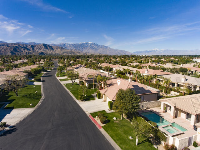54 Camino Real, Rancho Mirage CA: https://media.crmls.org/mediaz/3d397a6c-3509-41a2-8b10-09732798930a.jpg