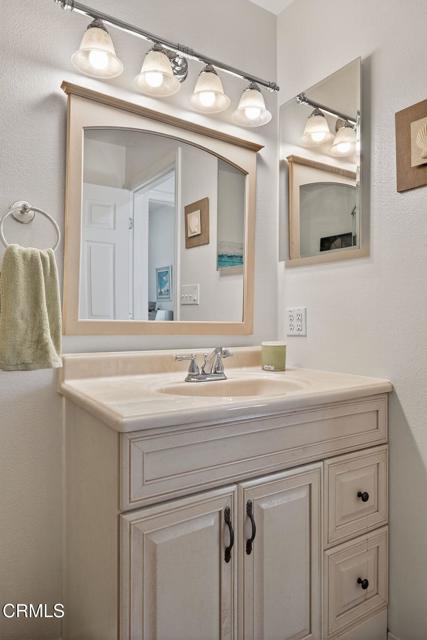 425 Rancho Drive, Ventura CA: https://media.crmls.org/mediaz/3d3a63d1-dd50-4a02-ba5b-b65ad8f192e6.jpg