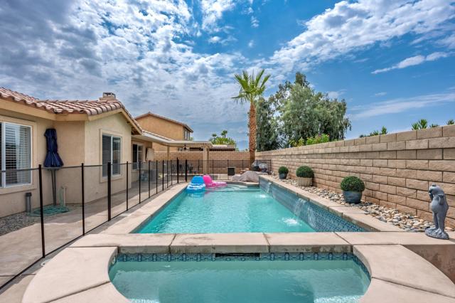 78860 Zenith Way, La Quinta CA: https://media.crmls.org/mediaz/3d3aa16e-8a0e-4f05-a5ea-cf1365c20481.jpg