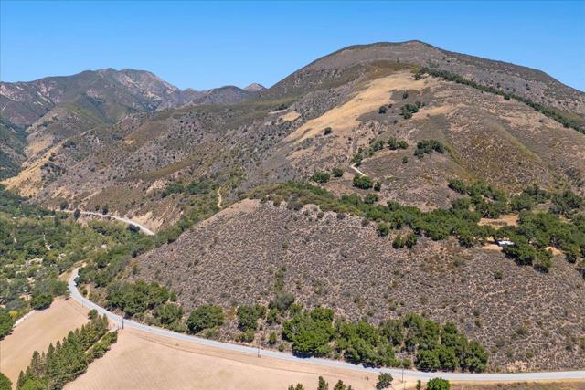 47292 Arroyo Seco Road, Greenfield CA: https://media.crmls.org/mediaz/3d3ad0ef-aecb-4396-bbae-9f7291379c63.jpg