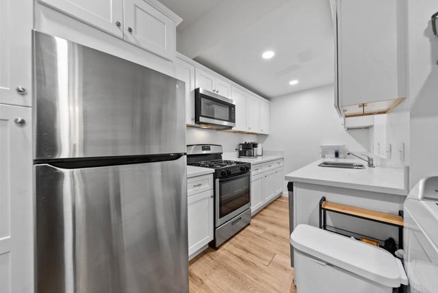 42 48 E 5Th Street, National City CA: https://media.crmls.org/mediaz/3d3bebca-7aec-488d-8f82-6c01cb70f85a.jpg