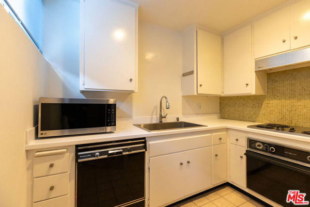 Drew Fenton | 833 Moraga Drive Los Angeles CA | MLS: 7508496 Drew Fenton | 833 Moraga Drive Los Angeles CA | MLS: 7508496