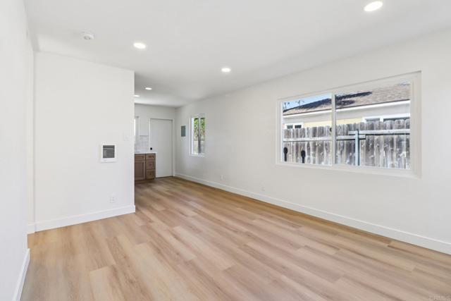 Detail Gallery Image 22 of 60 For 1909 11 S Freeman St, Oceanside,  CA 92054 - 4 Beds | 2 Baths