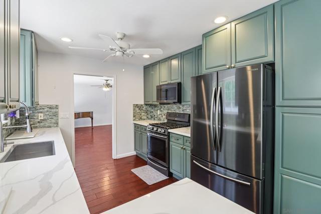 4464 Maple Ave, La Mesa CA: https://media.crmls.org/mediaz/3d3d20eb-5fb9-439c-9ba4-01bc7dbe5329.jpg