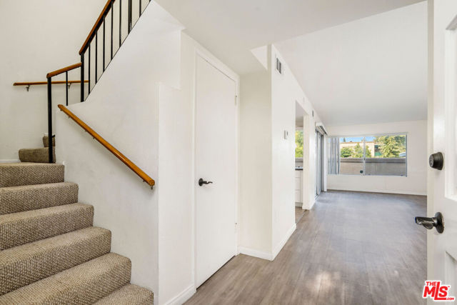 18524 Mayall Street, Northridge CA: https://media.crmls.org/mediaz/3d3d30a7-50bd-4eaa-ad47-4f59d6339f34.jpg