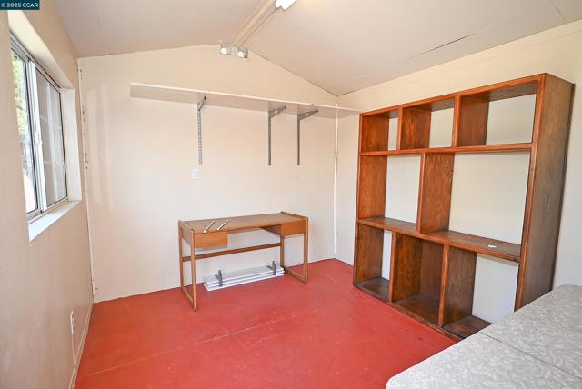 1524 Martindale Dr, Martinez CA: https://media.crmls.org/mediaz/3d3d6b1a-8e7b-4c44-a210-d695cdf18f80.jpg