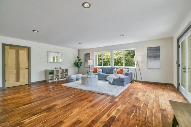 411 Hecker Pass Road, Watsonville CA: https://media.crmls.org/mediaz/3d3e1ea1-d711-4759-a569-7f42b6a64838.jpg