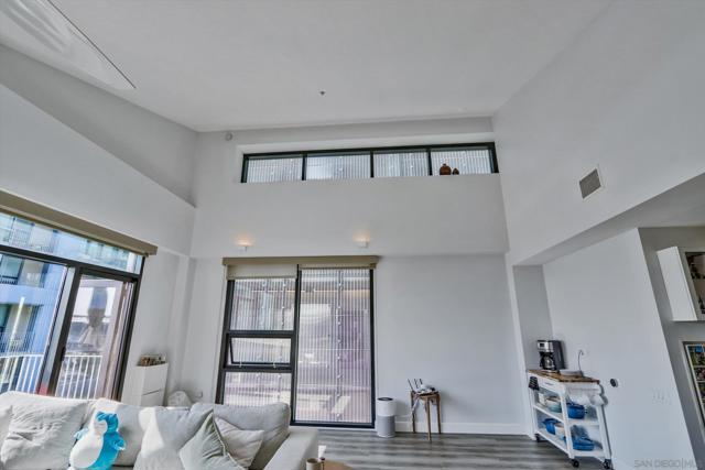 350 11th Ave, San Diego CA: https://media.crmls.org/mediaz/3d3f6166-0867-40fe-b424-48fc5f56c129.jpg