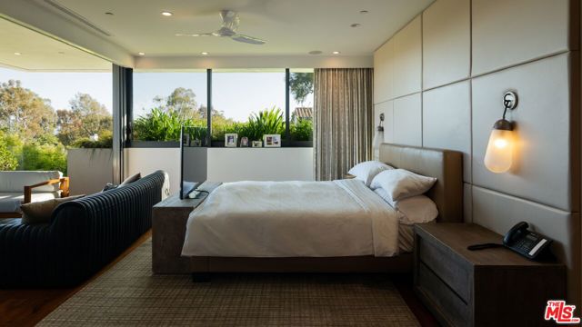 Drew Fenton | 748 Amalfi Drive Pacific Palisades CA | MLS: 7262842