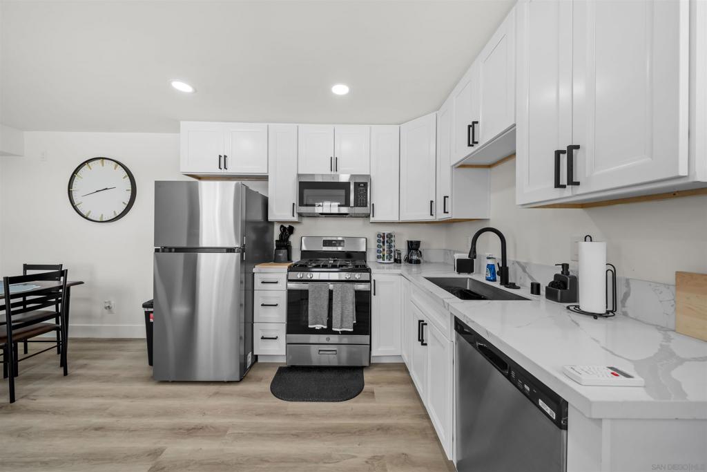 MLS #250045660SD image #13