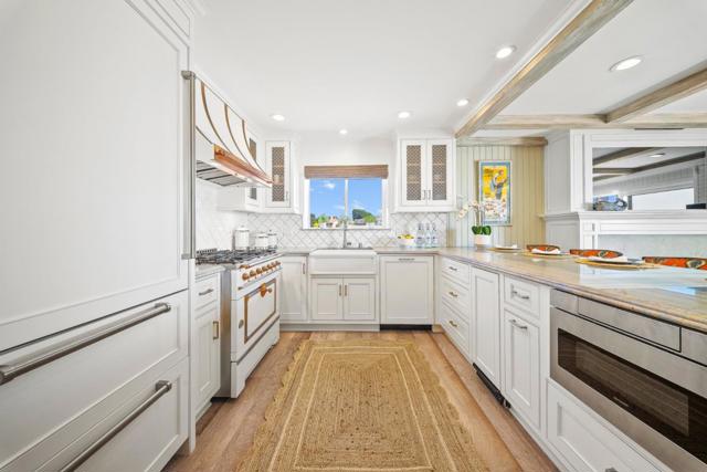 22130 E Cliff Drive, Santa Cruz CA: https://media.crmls.org/mediaz/3d419fa8-7795-4aba-b657-dab0342d4818.jpg