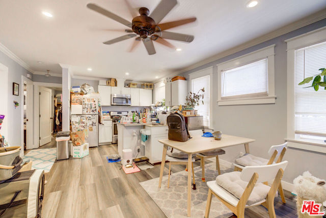 2656 Kenwood Avenue, Los Angeles CA: https://media.crmls.org/mediaz/3d42383c-0bdf-402e-9201-f07479938abd.jpg