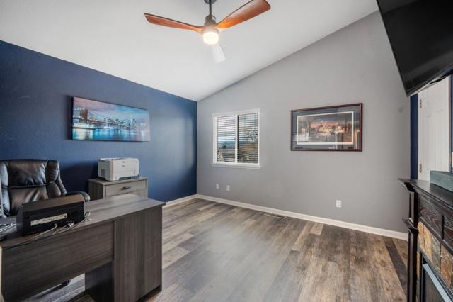 2180 Clearview Drive, Hollister CA: https://media.crmls.org/mediaz/3d425cb1-fdc2-4ddf-9b43-8c19eccb9093.jpg