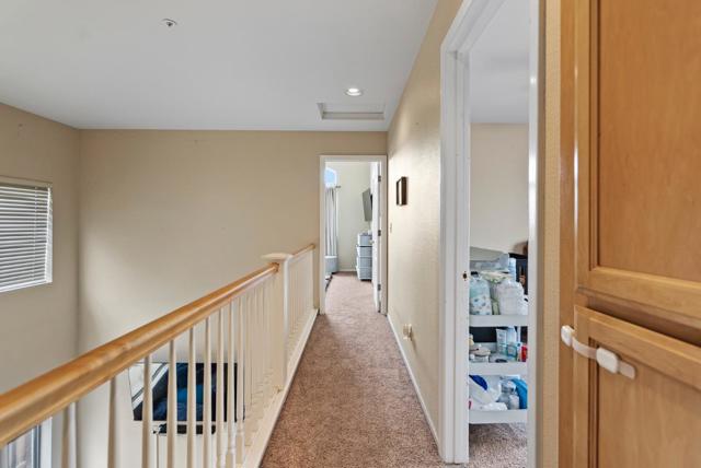 18177 Stonegate Court, Salinas CA: https://media.crmls.org/mediaz/3d426c92-83fe-4aa6-9f70-cb487eb88b27.jpg