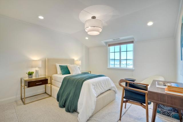 14317 Salida Del Sol, San Diego CA: https://media.crmls.org/mediaz/3d42c14e-62b3-4ee4-8572-b070456fd503.jpg