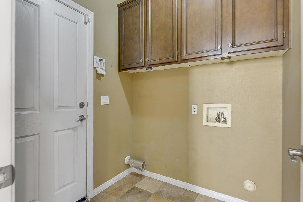 MLS #219132186DA image #17