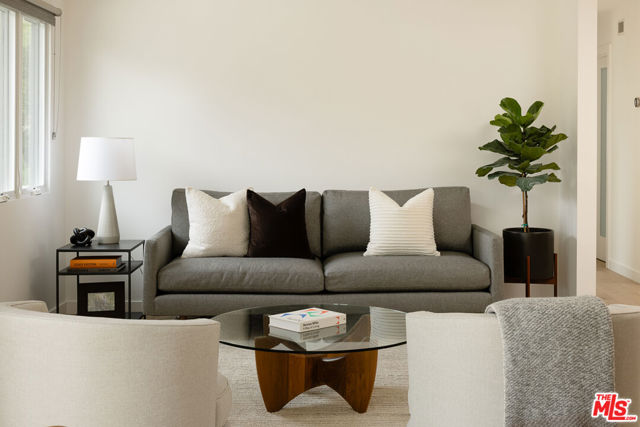 3155 Eucalyptus Hill Road, Santa Barbara CA: https://media.crmls.org/mediaz/3d446911-5745-4d46-bcda-bfc58446c0da.jpg