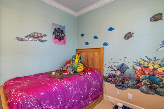 992 Lakeview Way, Redwood City CA: https://media.crmls.org/mediaz/3d44caa9-7cfb-475c-be3a-24dba6cfdbb6.jpg