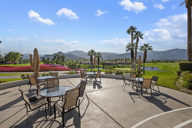 79918 Mission E Drive, La Quinta CA: https://media.crmls.org/mediaz/3d454e25-45ae-4f09-a2c1-4714c9705a87.jpg