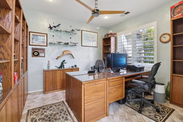 542 Lee Circle, Chula Vista CA: https://media.crmls.org/mediaz/3d459444-f01d-41f3-8802-651d5a872210.jpg