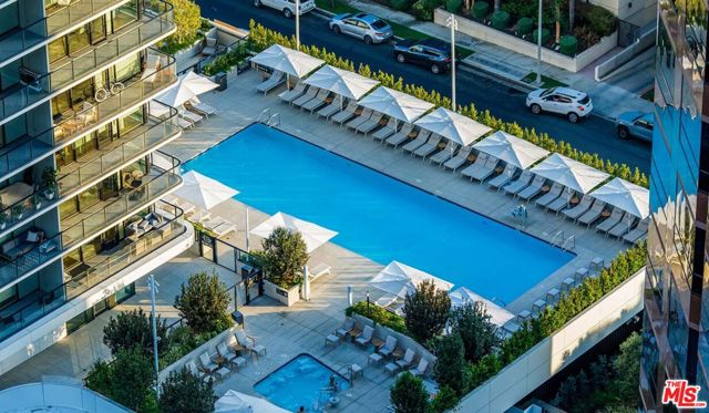 11750 Wilshire Boulevard, Los Angeles CA: https://media.crmls.org/mediaz/3d459c66-b405-4b8a-a88e-66e154a2fdf0.jpg