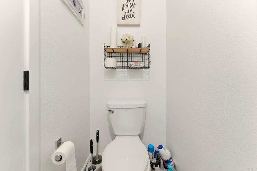 https://media.crmls.org/mediaz/3d460d91-6070-4e99-8bbe-85a7b186065a.jpg?preset=X-Large
