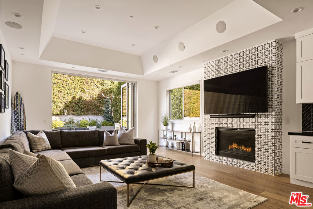 4658 Mary Ellen AvenueSherman Oaks img 6