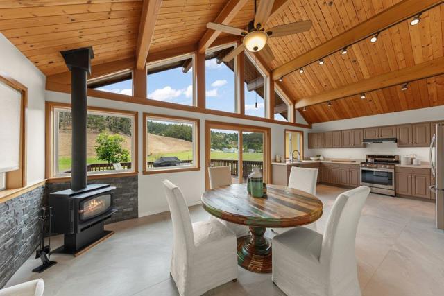 350 6th Avenue, Half Moon Bay CA: https://media.crmls.org/mediaz/3d46c36f-b41c-40e0-849d-67b6e66892c6.jpg