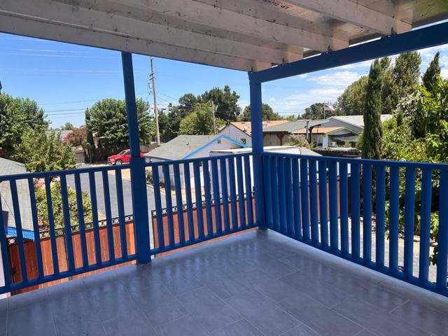 Image 11 of 33 For 1736 Beverly Drive