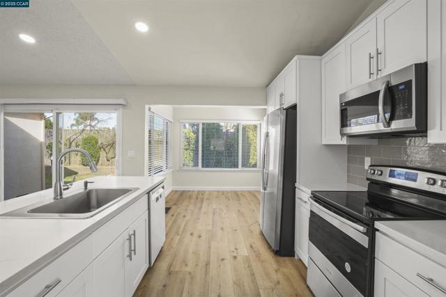 782 Ash Ct, Fairfield CA: https://media.crmls.org/mediaz/3d48da9b-f286-4ed6-8b75-ce60200e481a.jpg