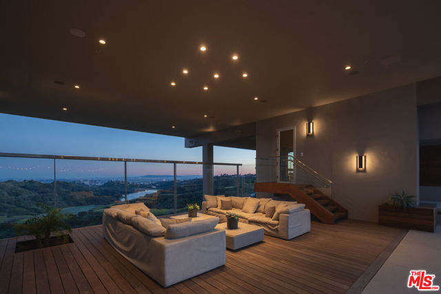 15210 Antelo Place, Los Angeles CA: https://media.crmls.org/mediaz/3d490dfd-727d-4428-a020-19c046d5418b.jpg