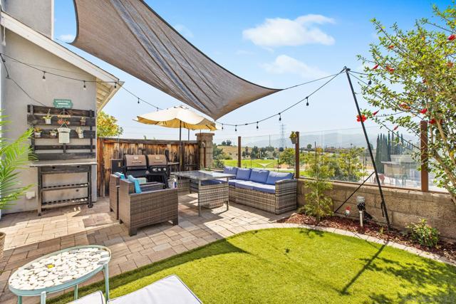1675 Tree Song Ln, Chula Vista CA: https://media.crmls.org/mediaz/3d495202-b3ac-4b15-ac0e-7565cc72d581.jpg