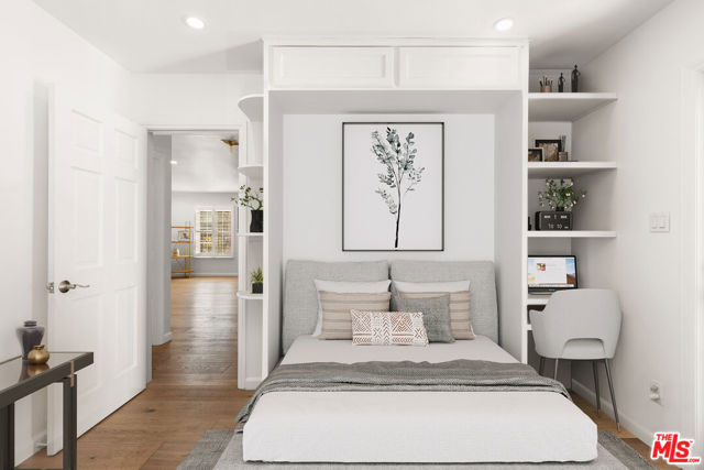 Murphy Bed- in the bonus room Murphy Bed- in the bonus room