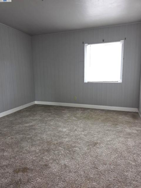 2305 Tennessee St, Vallejo CA: https://media.crmls.org/mediaz/3d49e85e-7acd-4757-8b24-60af12e4bc56.jpg