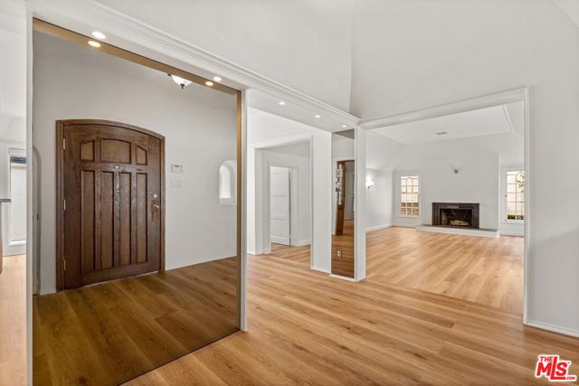 512 North Elm Drive photo 4