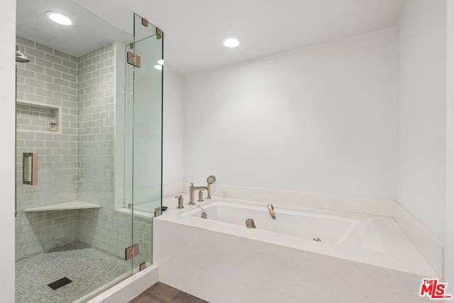 701 Ocean Avenue, 110 photo 23