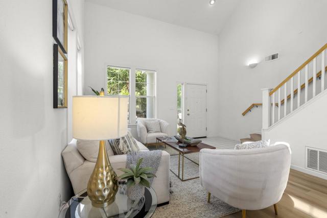 87 Chester Circle, Los Altos CA: https://media.crmls.org/mediaz/3d4c6786-56ef-4dc4-ab7d-9072edb81eef.jpg