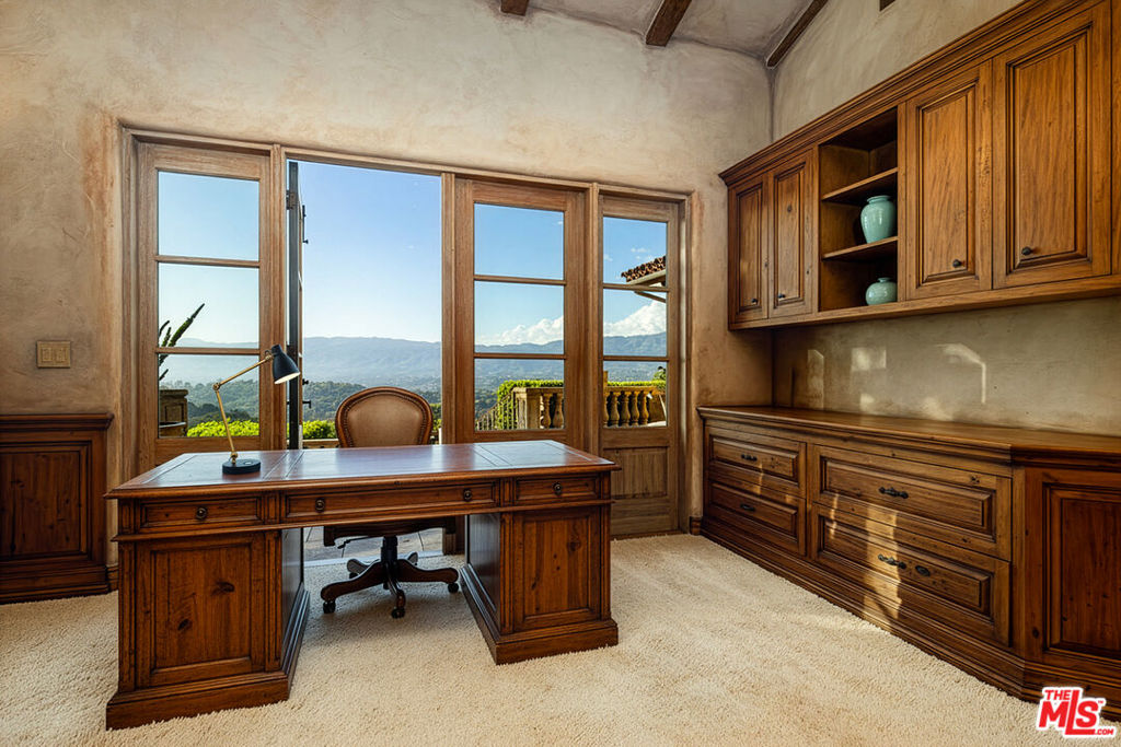 MLS #25615941 image #15